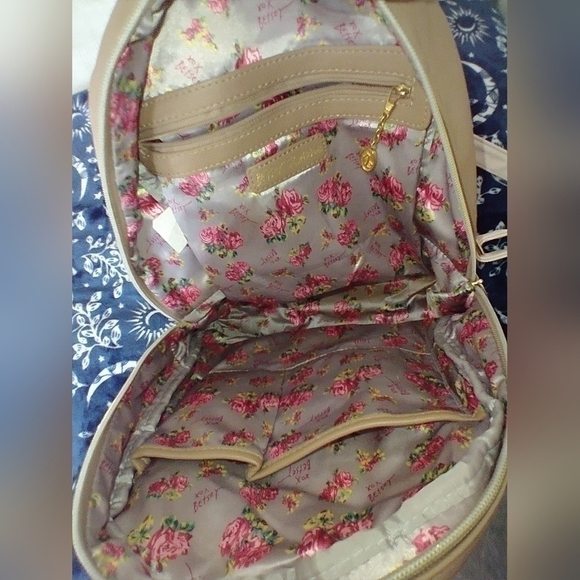 Betsey Johnson Striped Butterfly Bookbag Purse - Picture 9 of 10